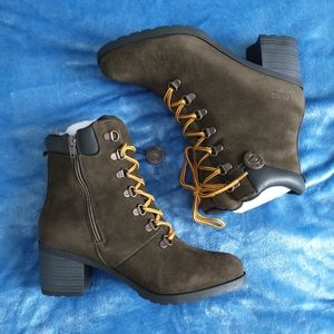 Cougar Angie waterproof suede boots